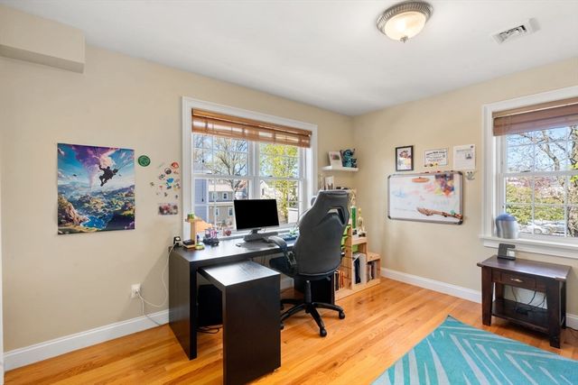 18 Hovey Street 18, Newton, MA 02458