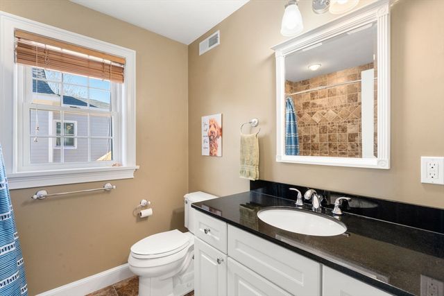 18 Hovey Street 18, Newton, MA 02458