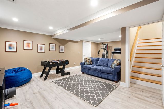 18 Hovey Street 18, Newton, MA 02458