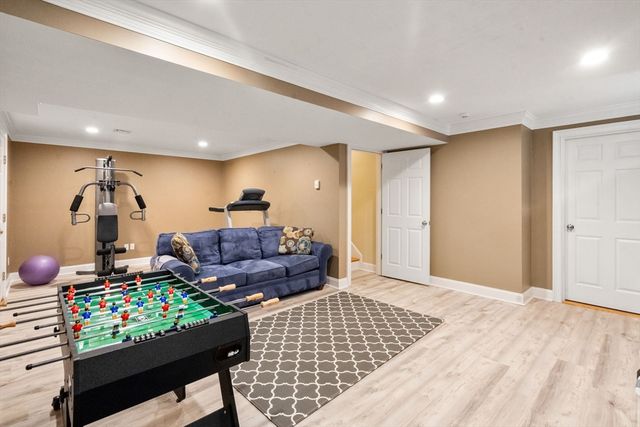 18 Hovey Street 18, Newton, MA 02458