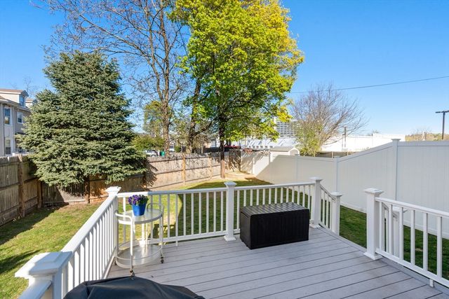 18 Hovey Street 18, Newton, MA 02458