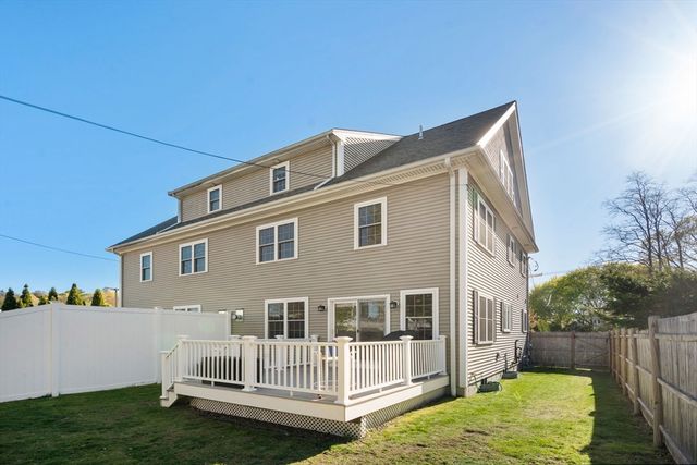 18 Hovey Street 18, Newton, MA 02458