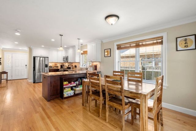 18 Hovey Street 18, Newton, MA 02458