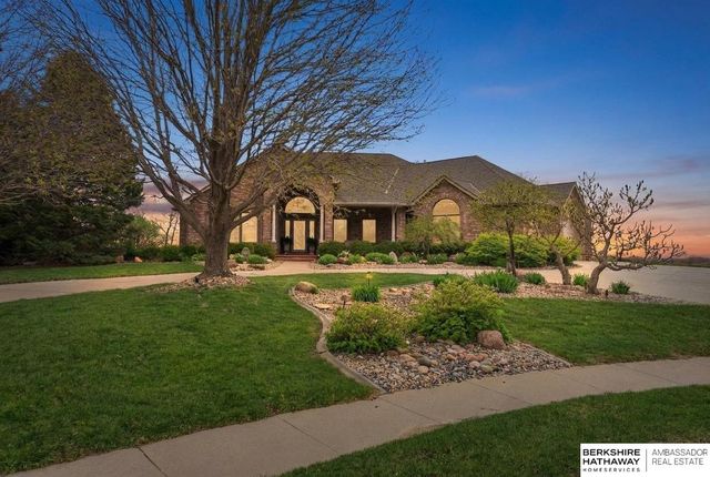 4809 N 196th Circle, Elkhorn, NE 68022