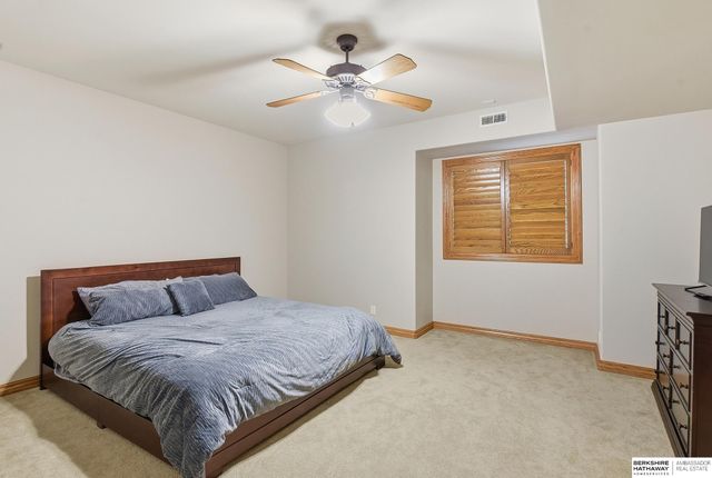 4809 N 196th Circle, Elkhorn, NE 68022