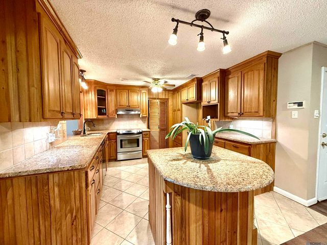 10024 Ridgely Dr, Baton Rouge, LA 70809
