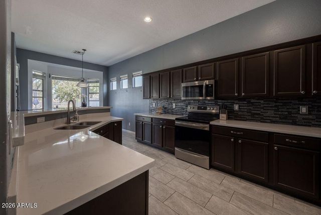 10114 W SUPERIOR Avenue, Tolleson, AZ 85353