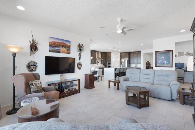 2831 Kings Canyon Loop NE, Rio Rancho, NM 87144