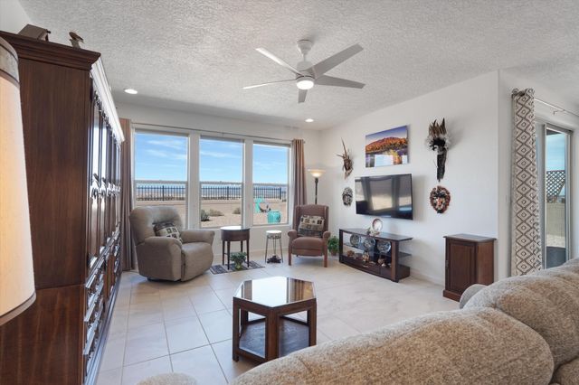 2831 Kings Canyon Loop NE, Rio Rancho, NM 87144