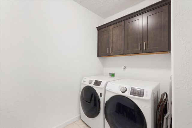 2831 Kings Canyon Loop NE, Rio Rancho, NM 87144