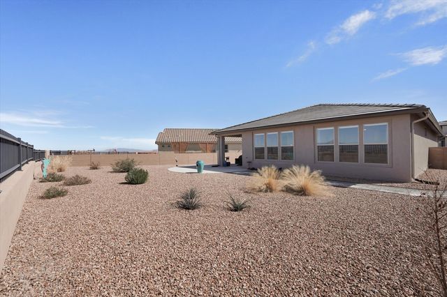 2831 Kings Canyon Loop NE, Rio Rancho, NM 87144