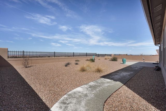 2831 Kings Canyon Loop NE, Rio Rancho, NM 87144