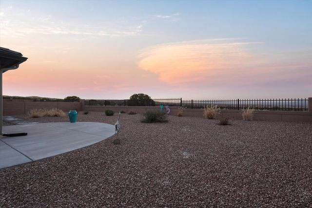 2831 Kings Canyon Loop NE, Rio Rancho, NM 87144