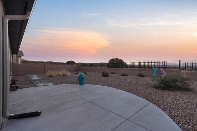 2831 Kings Canyon Loop NE, Rio Rancho, NM 87144