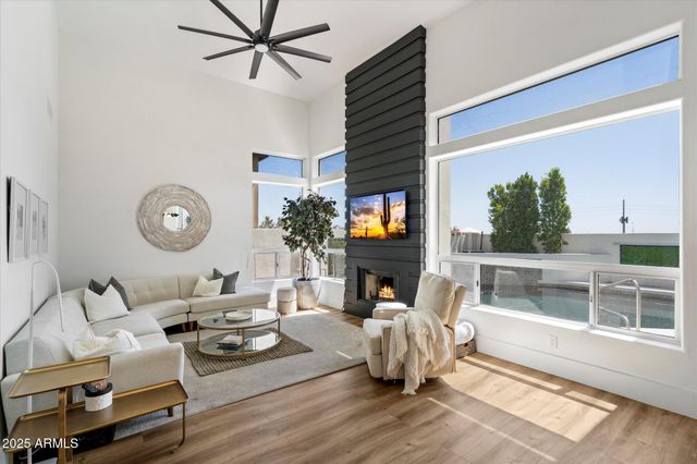 12055 E CLINTON Street, Scottsdale, AZ 85259