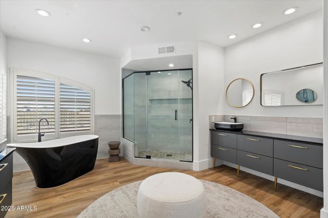 12055 E CLINTON Street, Scottsdale, AZ 85259