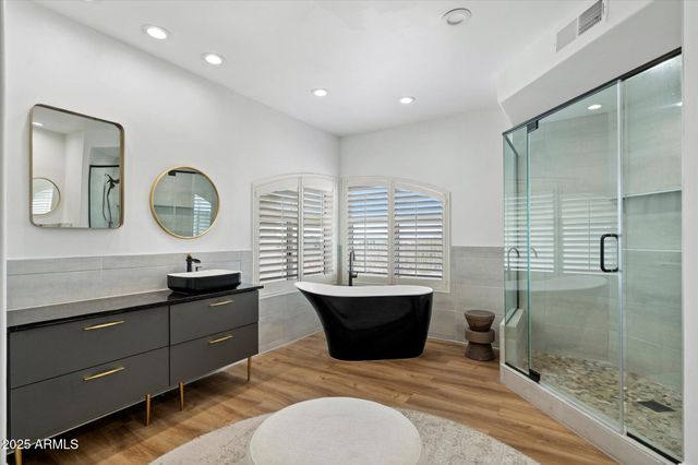 12055 E CLINTON Street, Scottsdale, AZ 85259