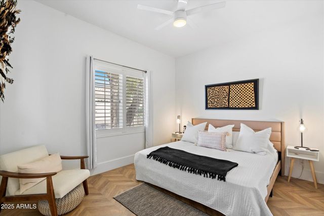 12055 E CLINTON Street, Scottsdale, AZ 85259