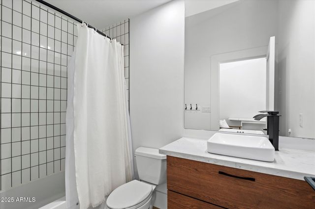 12055 E CLINTON Street, Scottsdale, AZ 85259