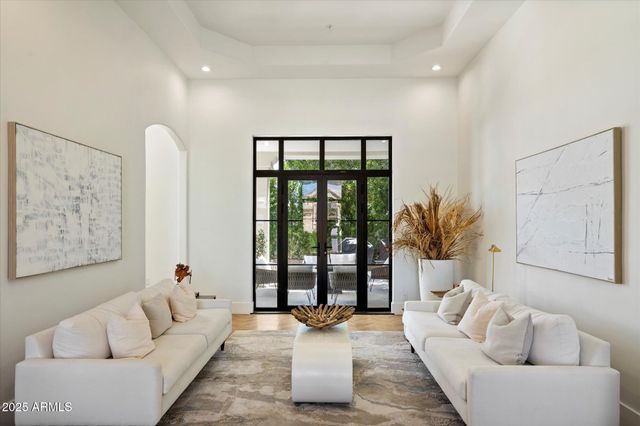 12055 E CLINTON Street, Scottsdale, AZ 85259