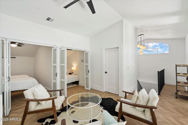 12055 E CLINTON Street, Scottsdale, AZ 85259