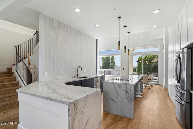 12055 E CLINTON Street, Scottsdale, AZ 85259