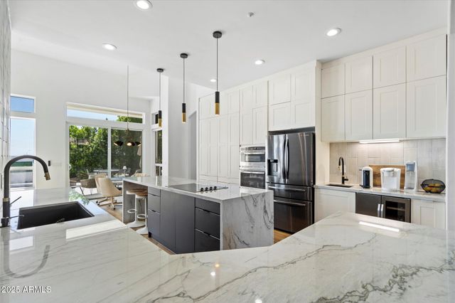 12055 E CLINTON Street, Scottsdale, AZ 85259