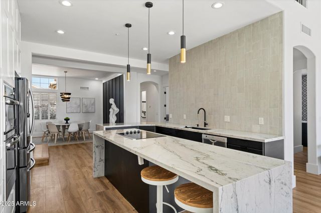 12055 E CLINTON Street, Scottsdale, AZ 85259