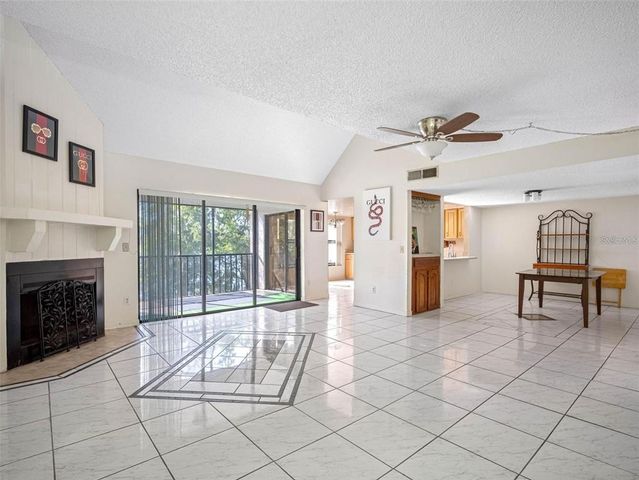 5122 PURITAN CIRCLE 5122, Tampa, FL 33617