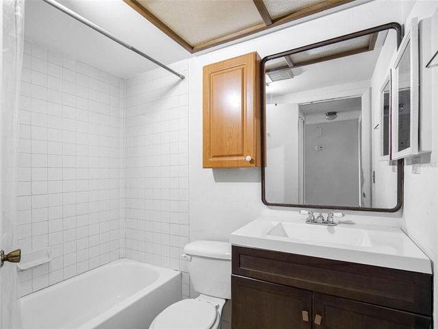 5122 PURITAN CIRCLE 5122, Tampa, FL 33617