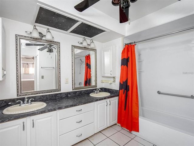 5122 PURITAN CIRCLE 5122, Tampa, FL 33617