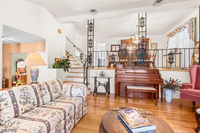238 Saint Cloud Ave, West Orange Twp., NJ 07052