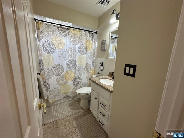 12 Truman Road, North Arlington, NJ 07031