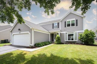 886 Farm Glen Lane, Carol Stream, IL 60188