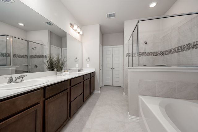1237 Milfoil Drive, Justin, TX 76247
