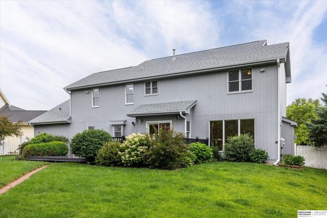 5122 N 141st Street, Omaha, NE 68164