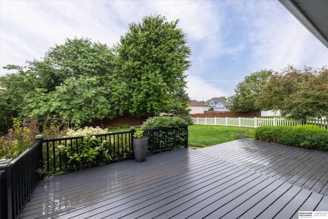 5122 N 141st Street, Omaha, NE 68164