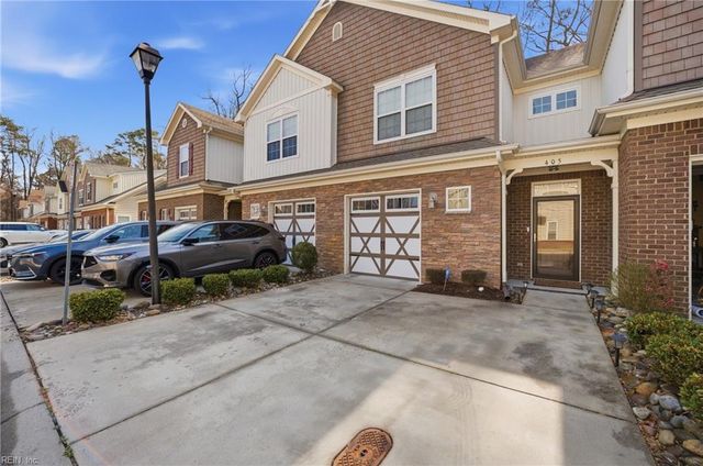 405 Green Meadow DR, Chesapeake, VA 23320