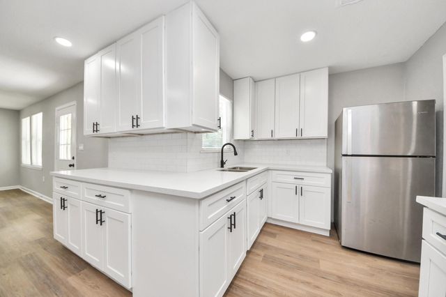 710 Canary Circle, Pasadena, TX 77502