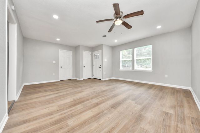 710 Canary Circle, Pasadena, TX 77502