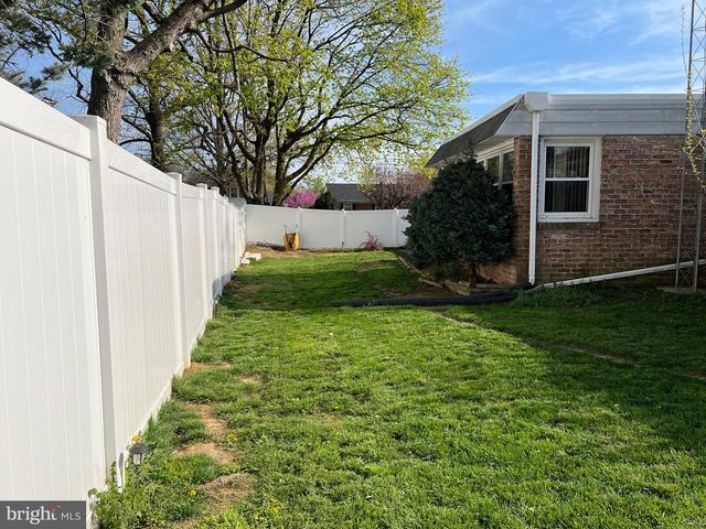 801 MCCOSH ST, Hanover, PA 17331