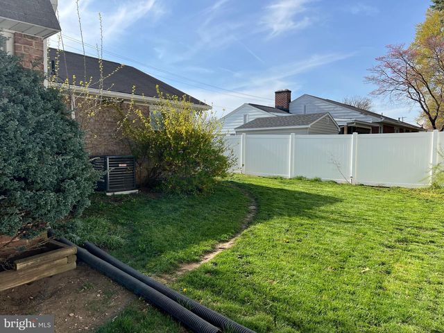 801 MCCOSH ST, Hanover, PA 17331