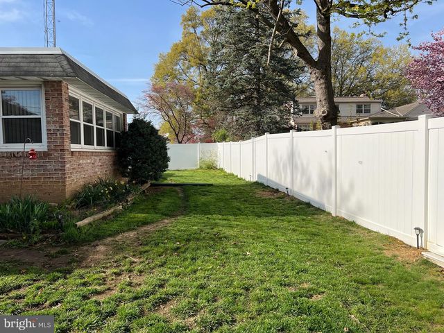 801 MCCOSH ST, Hanover, PA 17331