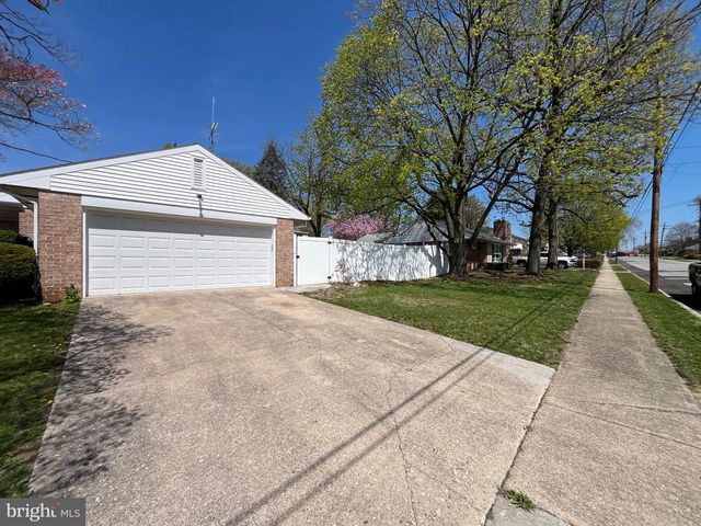 801 MCCOSH ST, Hanover, PA 17331