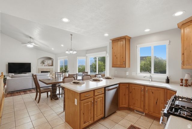 451 W MISTY SAGE WAY, Saratoga Springs, UT 84045