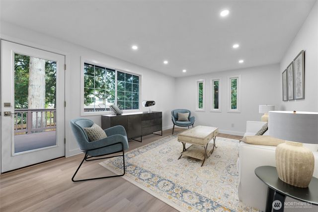 17106 NE 31st Place, Bellevue, WA 98008