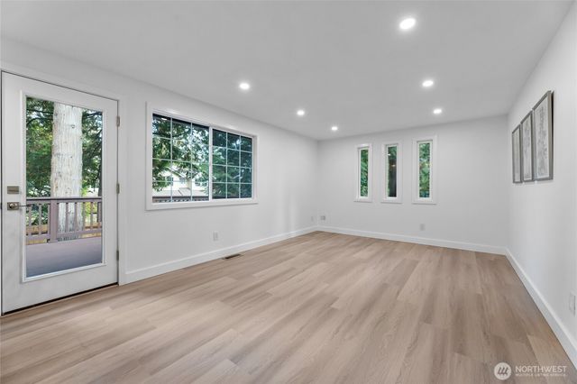 17106 NE 31st Place, Bellevue, WA 98008