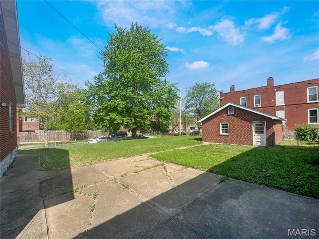 3025 Mount Pleasant Street, St Louis, MO 63111