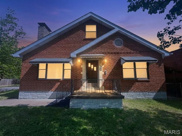 3025 Mount Pleasant Street, St Louis, MO 63111