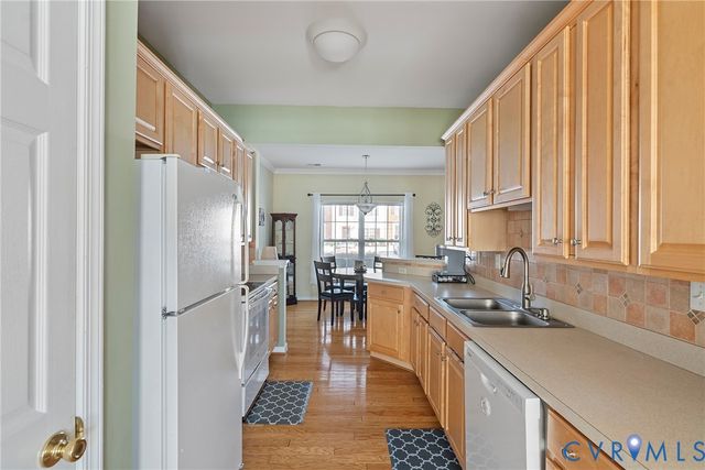 9705 Magnolia Pointe Pl, Glen Allen, VA 23059